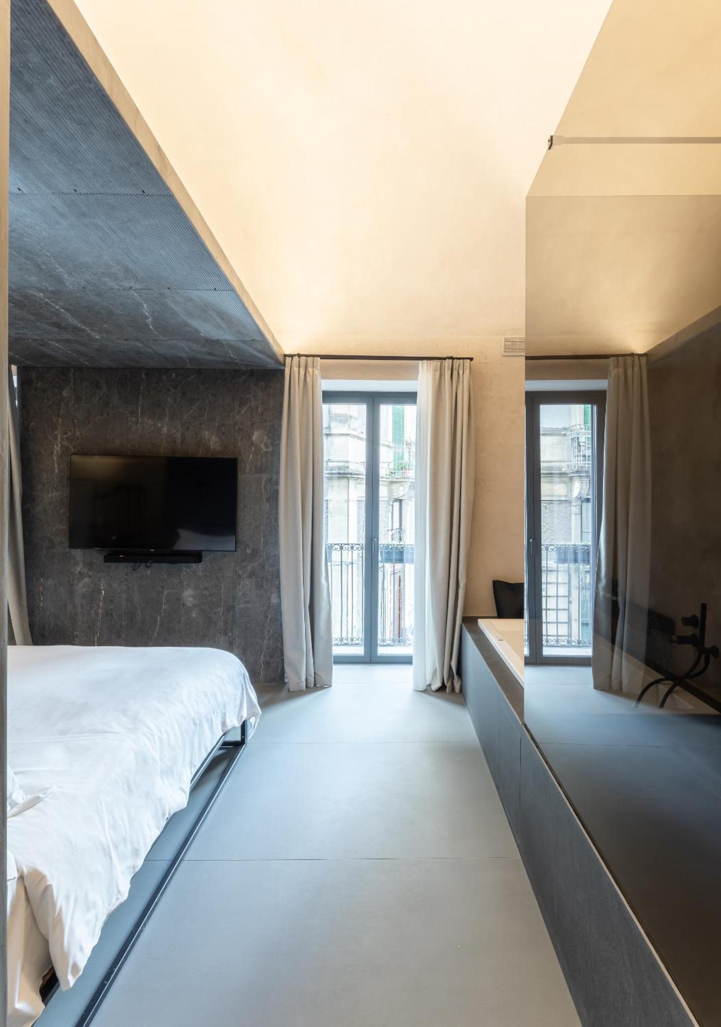 Terme Di Bacco - Design Apartaments And Spa Catania Bagian luar foto